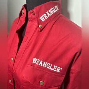 Men’s Wrangler button down shirt